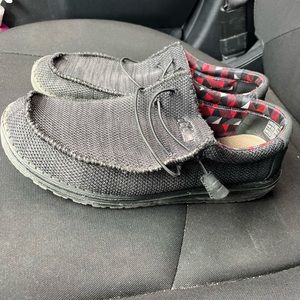 Black hey dude shoes mens size 11